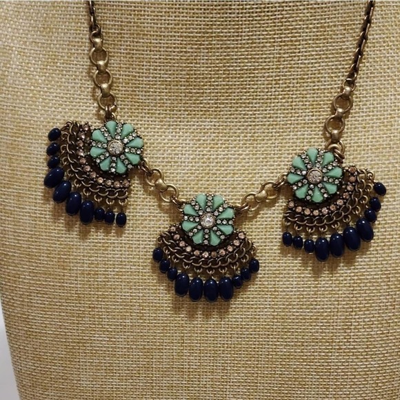 J. CREW‎ turquoise fan necklace - Picture 2 of 4